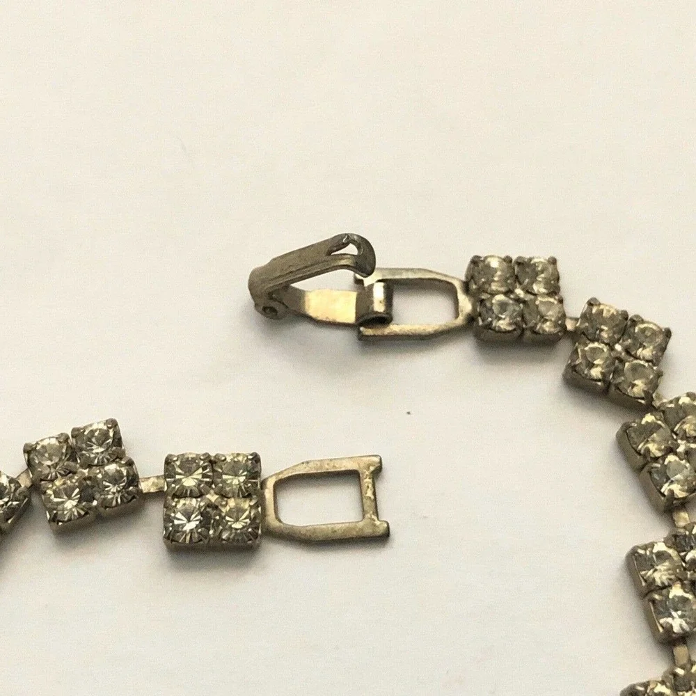 Clear Rhinestone Square Prong Set Silver Tone Latch 7.75 Tennis Bracelet Jewelry